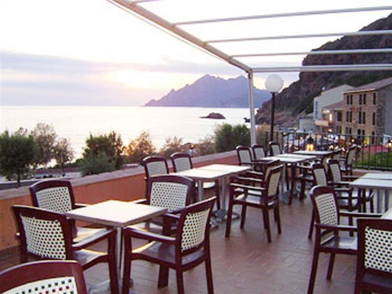 B081EC361403E455BFAE104503A4A882