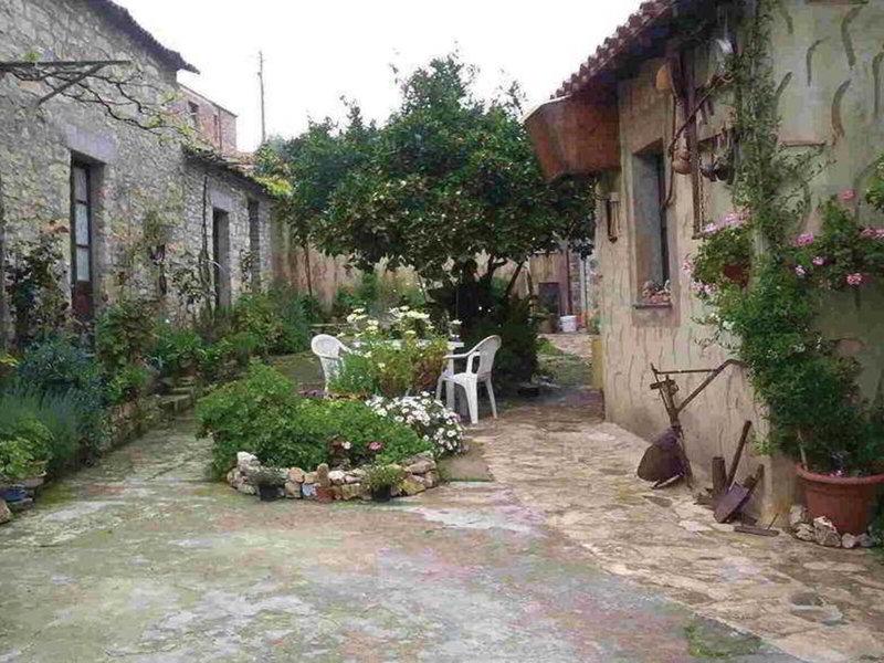 A73267B03425691B7E19E154E1409F89