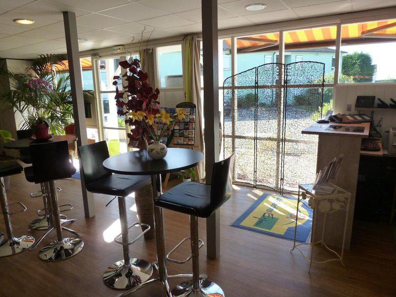 B7BD998297849D987992917A21932C1A