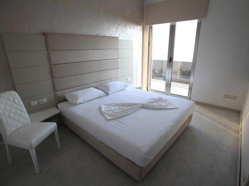 88F5395664331318C27F0EE3E5F5D305