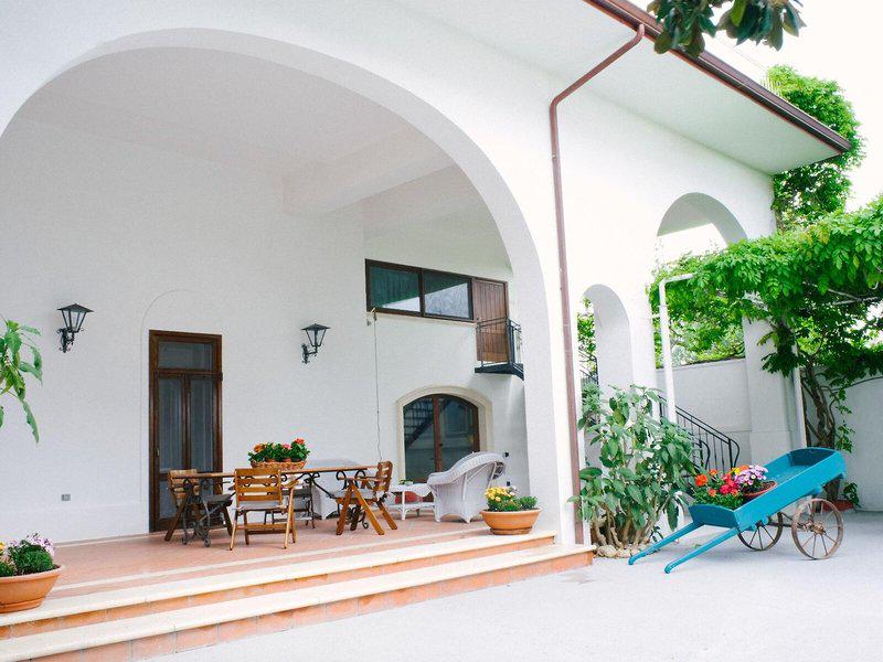 E02D5DCB87CCA1D00649F68637AE590E