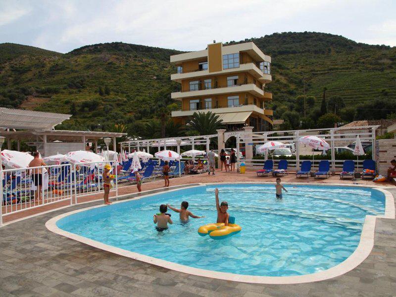 1B2E224211B7674BD7041F904E1AC4BF