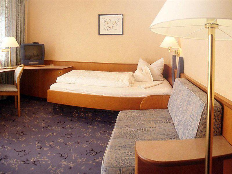 F466636A08164831E32AC4D4B4DCB76C