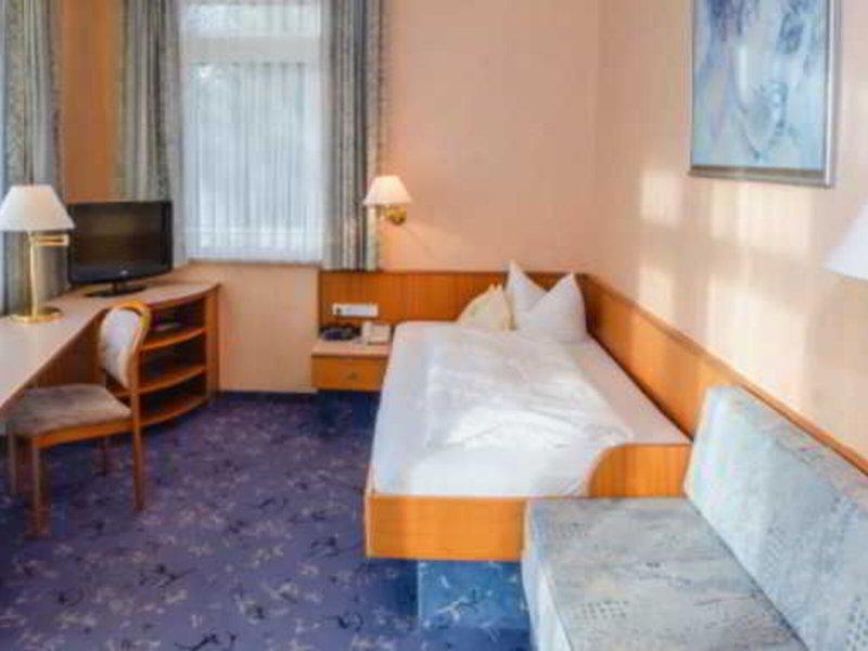 1E5E8037893CD7FF592505B24A176600