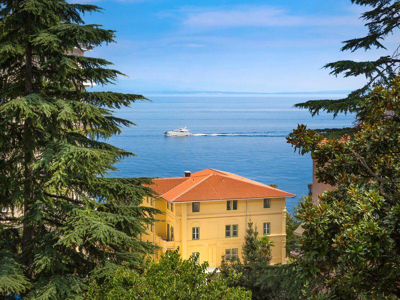 553773E385FE3885F70E635392C6AEBE