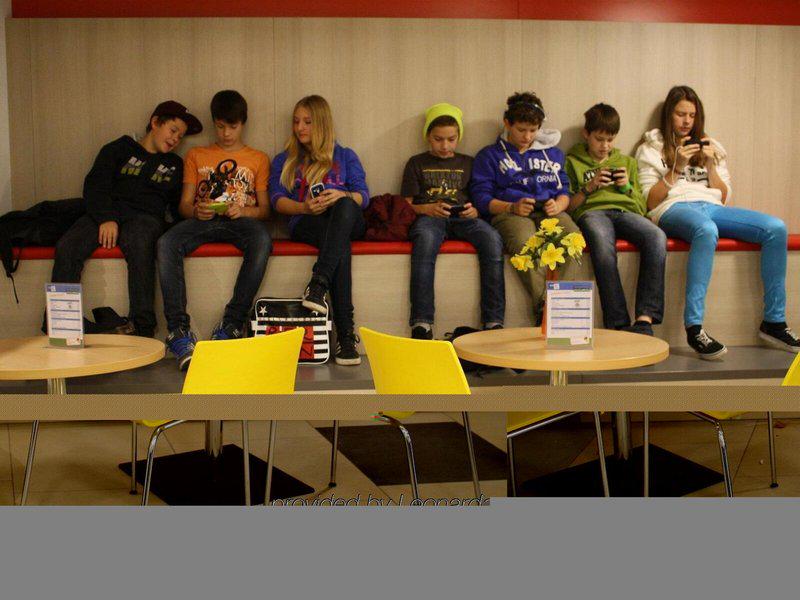 5A04F6A42A2082F4E2AA947893F8320C