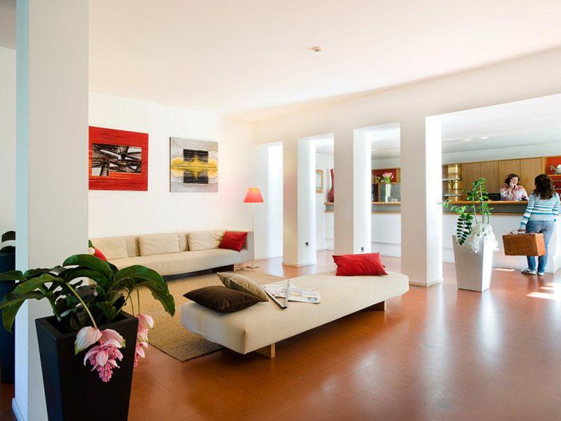 AE587FF2529E174681273C6F8DAF930F