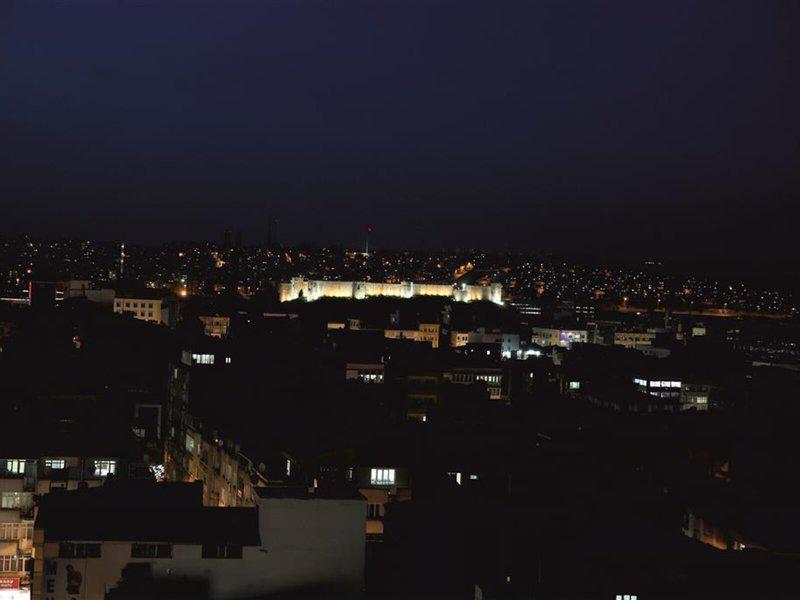 1C25719B9B6D094C9AFE660BACA5A70E