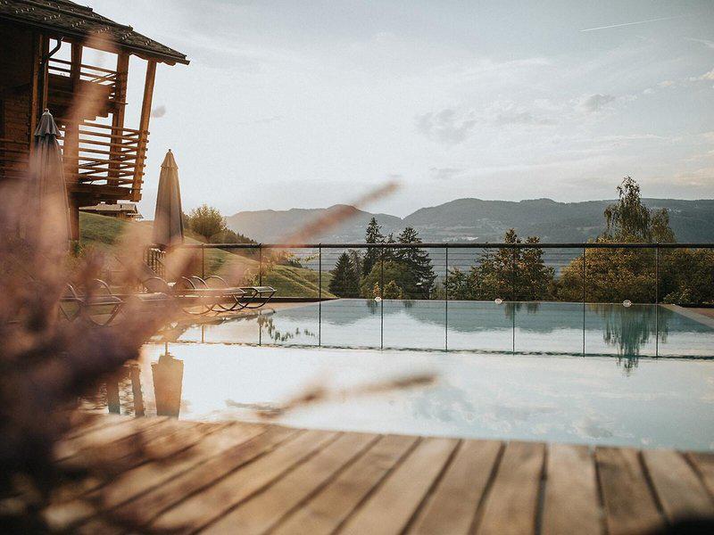 2413F883181BF5B33CE99DB5175ADCAB