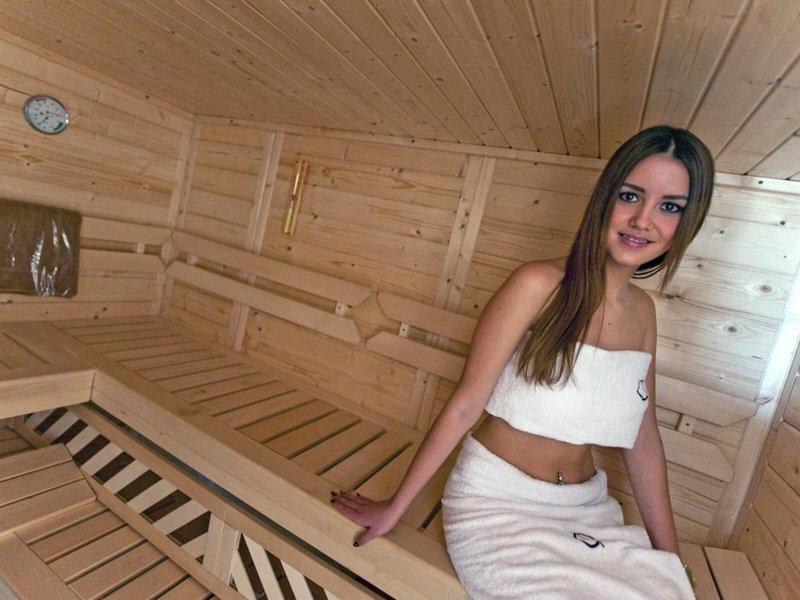 46A18F8AF12138C0B281FAFD630CA257