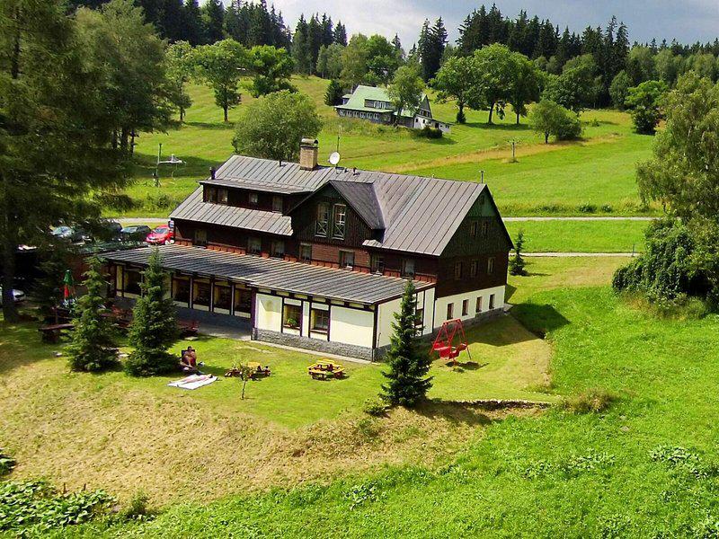 3199E55B92BDE83F72DC98A81C4B7294