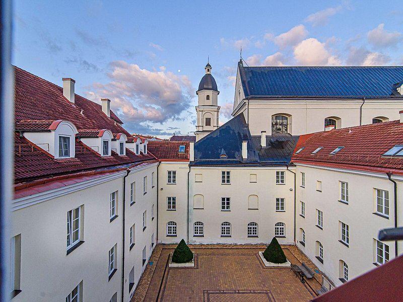 E95F120DED4E241A01A9A960D9E26DAE