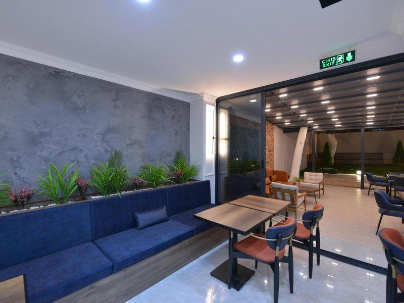 4404C9E882590AFB9AA884ABBB06D975