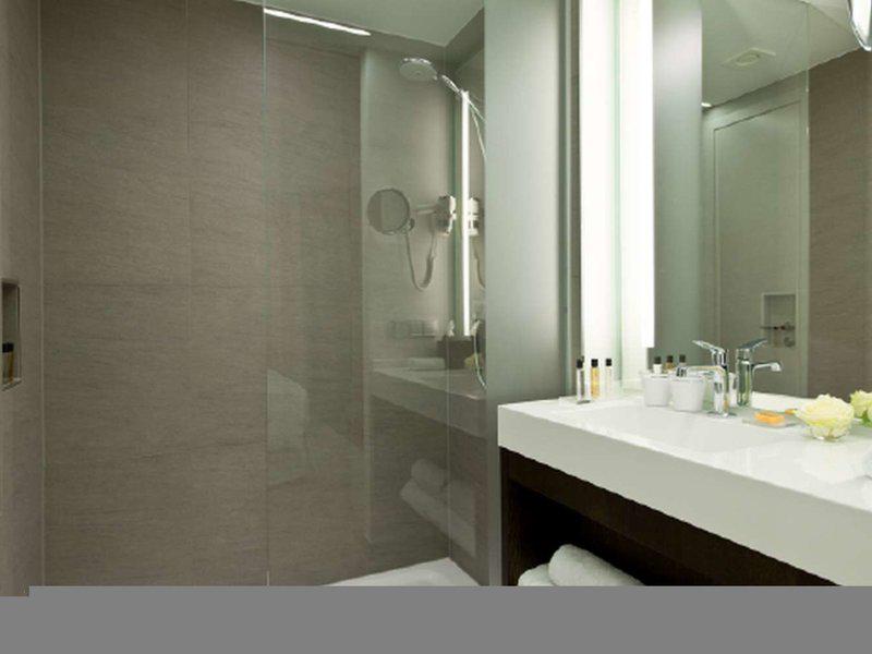 A1B8015F10008E87A71DBB1979A54581