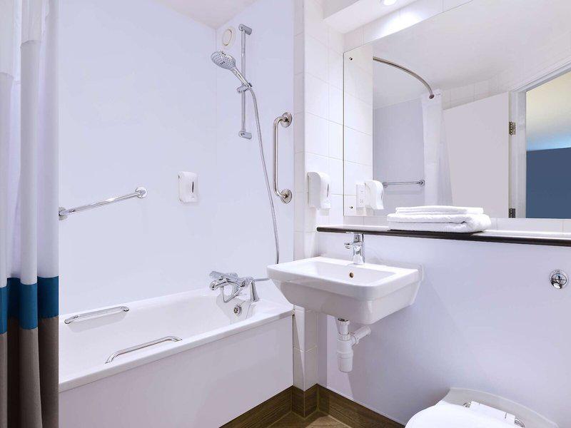 EF71837B2EEDCD225B7D1A7C85EE23EC