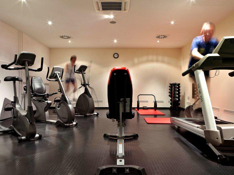 76F878A89696AF4F94324BA5CC9171B8