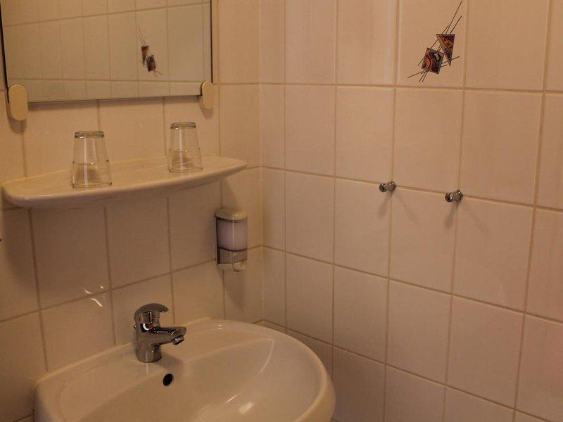 ACC6F67806DBAEA5C91B4326416F4517