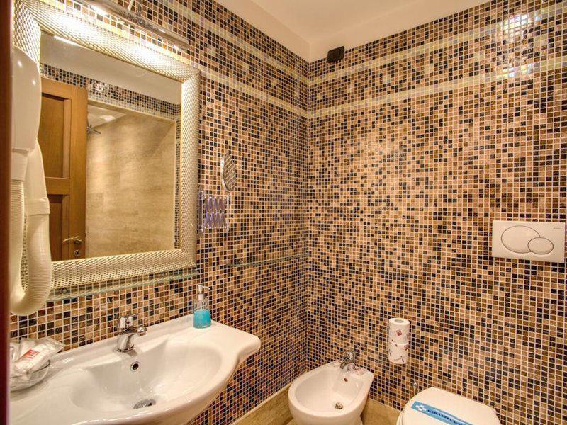 E1D41FF335C7B3D83E97F9B882DCFD22