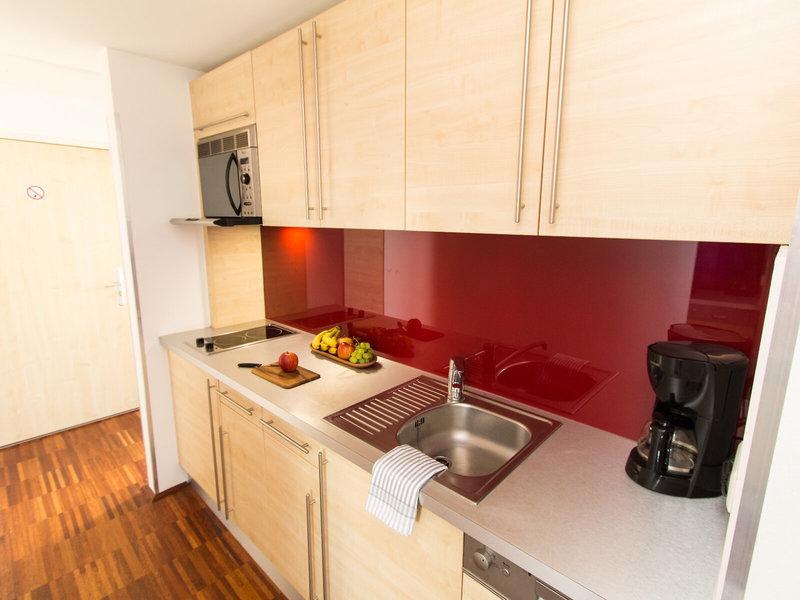 513B130C0DB9036066CE4F71221451FE