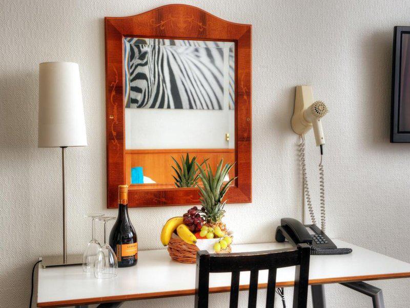 FF876B8455E02EC95967B3B93C73C34E