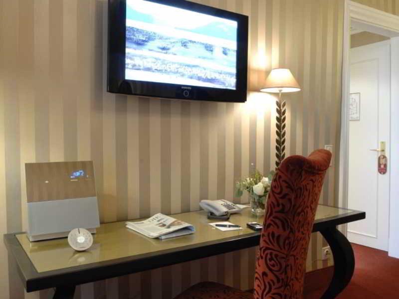 C0623ABC896FCF8F56EC807E5F4F1031