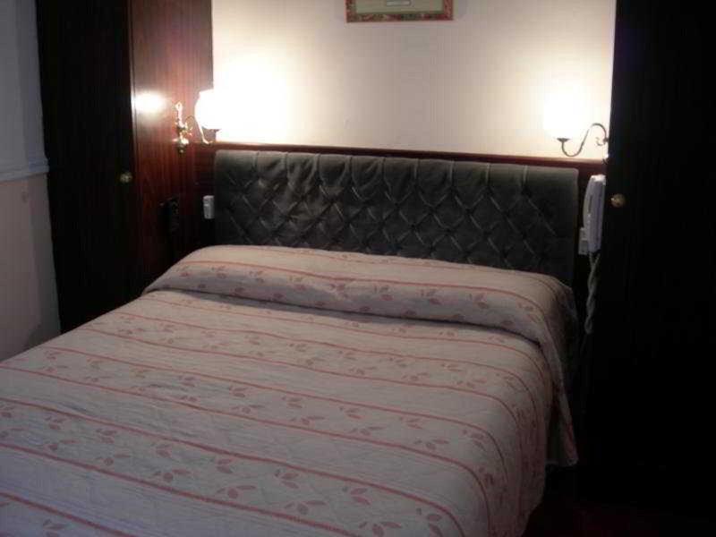 867B154B4B0AD7134D0123C56F9370A4