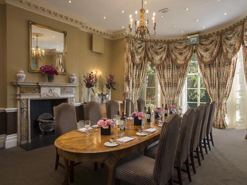 989CDCF55D1243F768003AD64038327D