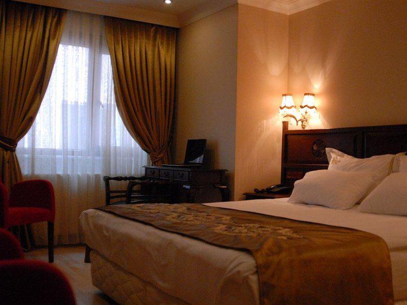 E2A473EE4331E3C38A67208E965FFFCC