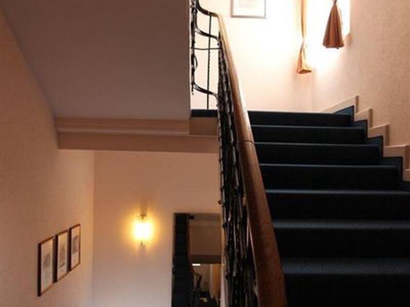 1B064DA40B87F936619D8706DFCAC552