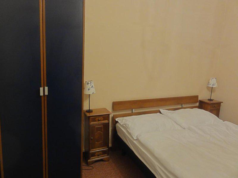 86E33C56F09697085B7B9705BC2953E4