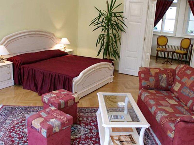 E161E83A10985B95B396D3FE9C728DF4