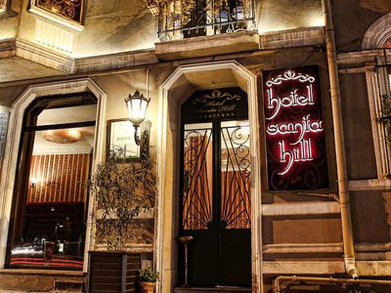 66530DCA55852C83F5D312FABBC9353A