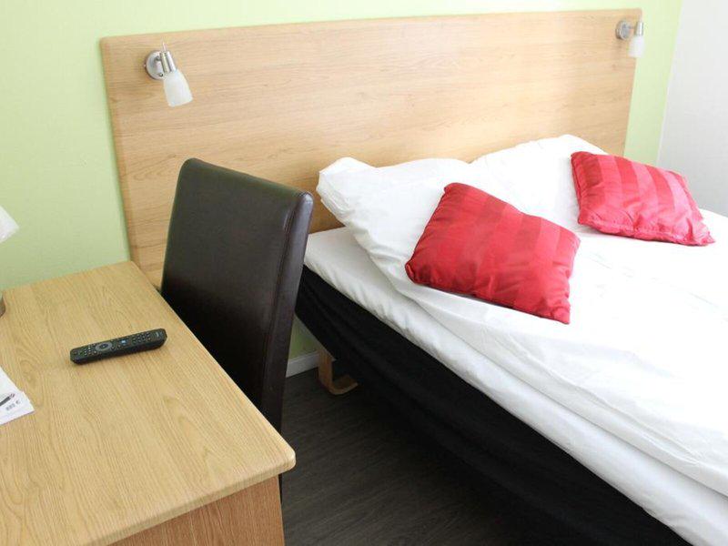 F8E09B681F052B924DD706E89EF2DEE9