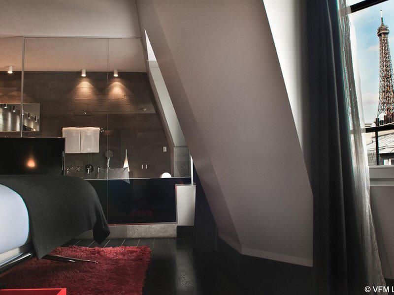 61068F6996D49518C1D8EEDFB1CB401D