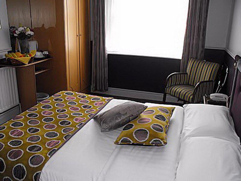 3D3BFCD03E60CE624206E4F2138003C6