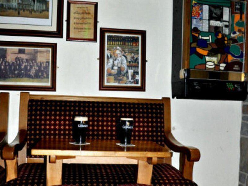 27F9C030E1D535ABB8328C0703F8F7AF