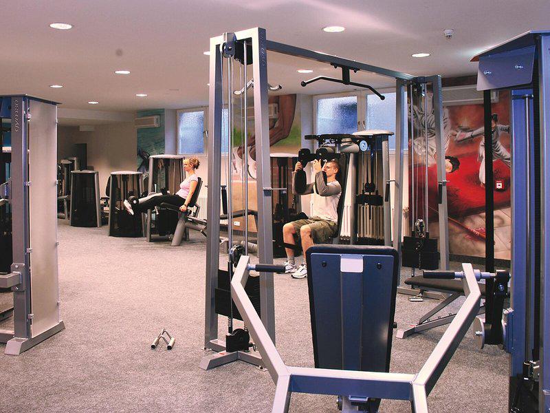 85E6A4C67D0EA2CECDBEB603E0E39B24