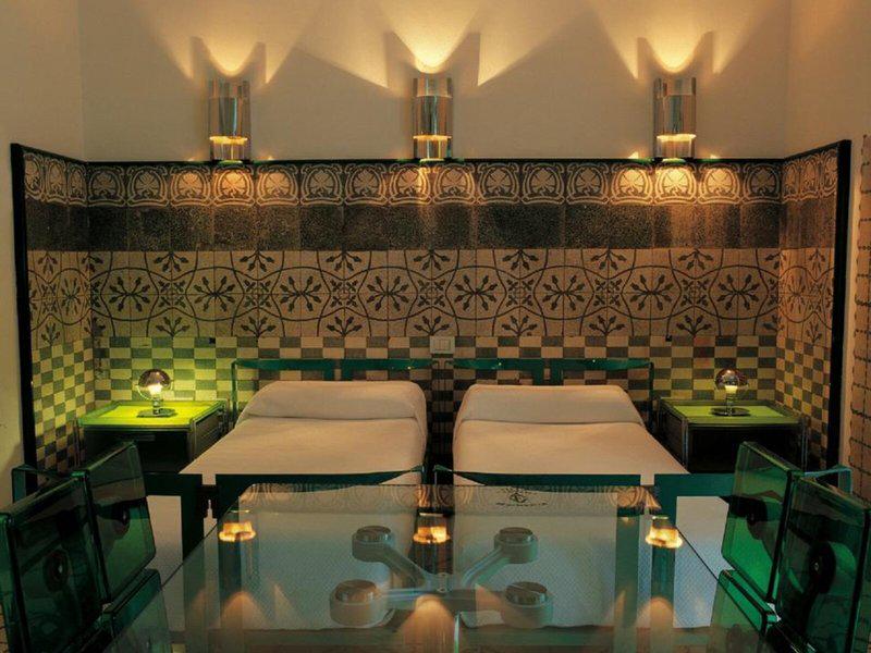 7B97FB5A5DD7E2307DB398B613D374E6