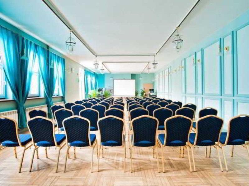 9AA32901CF3821AE049BCEA810C83E7B