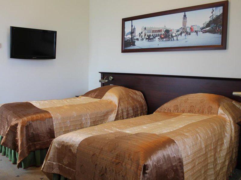 3CD990C0675F3F07B35B8F9C60E274DE