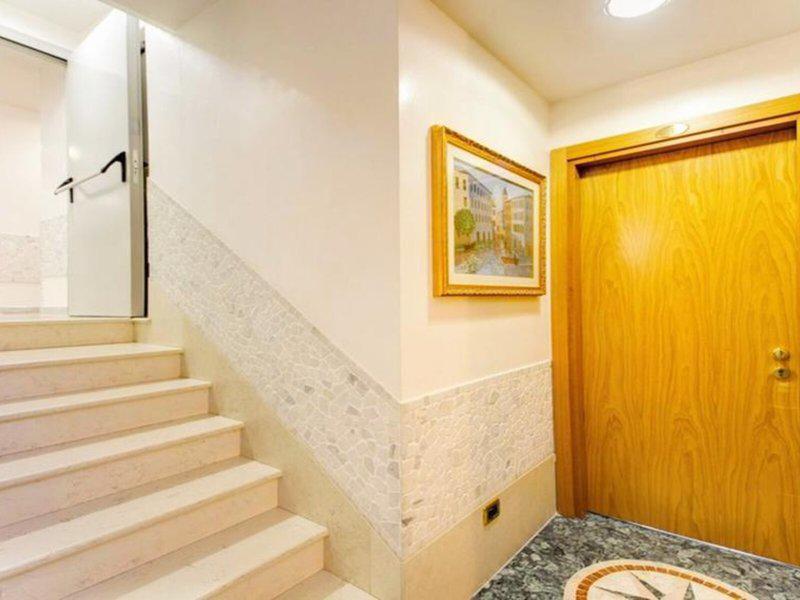 7B721FE8388852287F4BBBB3C8F91F67