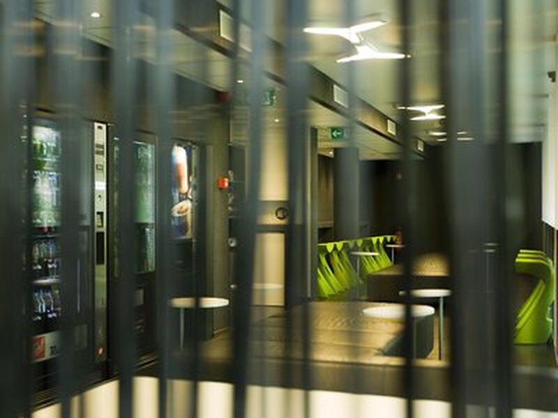 64B1CA642DF747AAB1C640E02B98DD0E