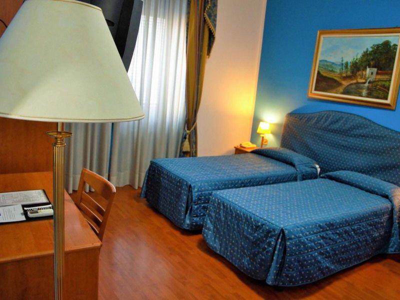 43CB03230600332B088F03CA33EC02C6