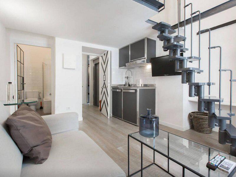 8B7F511603B4E467F90856D8CD971D3F