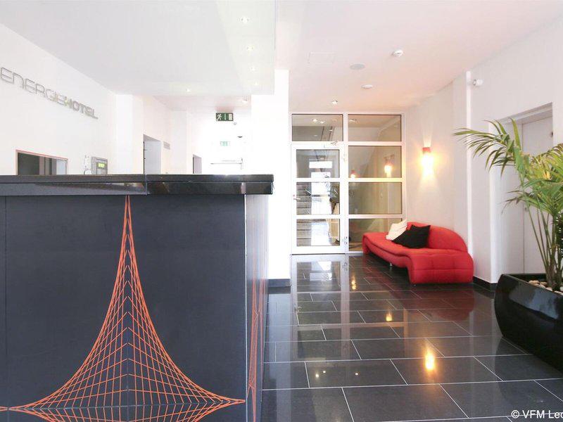 56CECC6E4B35AF1C1C55508B88A9170F