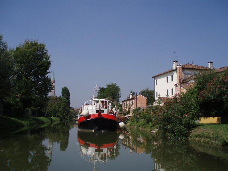 09663A5DABB0F3E4D035E5B11444B904