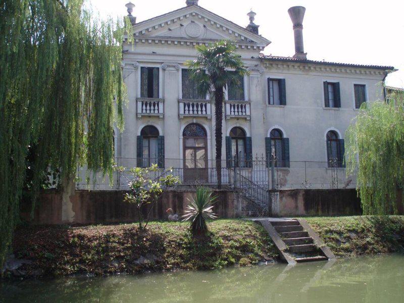 580FCCA9283A3413BBC9D92B28EDF963