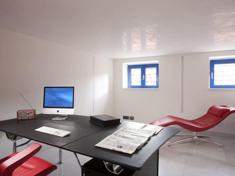 B49E7F077DA659B930D2FF4EF717B861