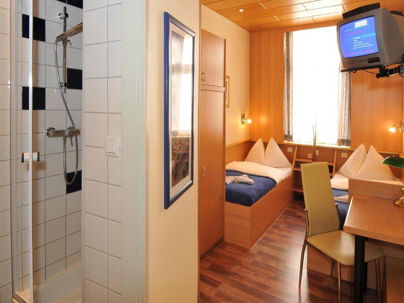 B6A553F3EF828E120CBF0B7A2C1E0F3F