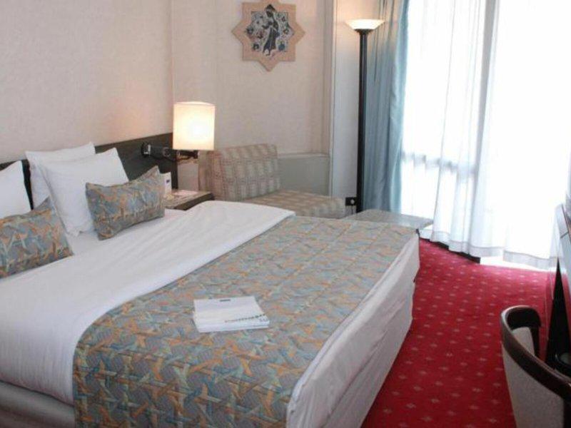 74D7EA0DE05B516145E80A07ADB23A27